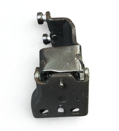 SOPORTE PUERTA RH CENTRAL CORREDERA HYUNDAI H1 08 - Repuestos BYC SPA - BYC - 83940 - 4H000 OR