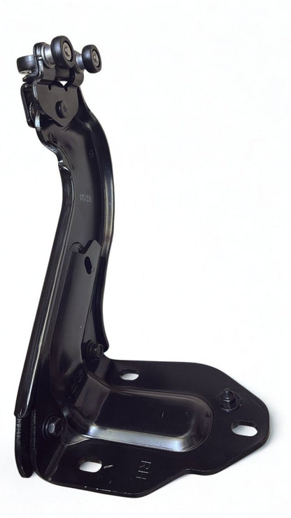 SOPORTE PUERTA RH INFERIOR HY H1 08 - Repuestos BYC SPA - Repuestos BYC SPA - 83960 - 4H000 OR