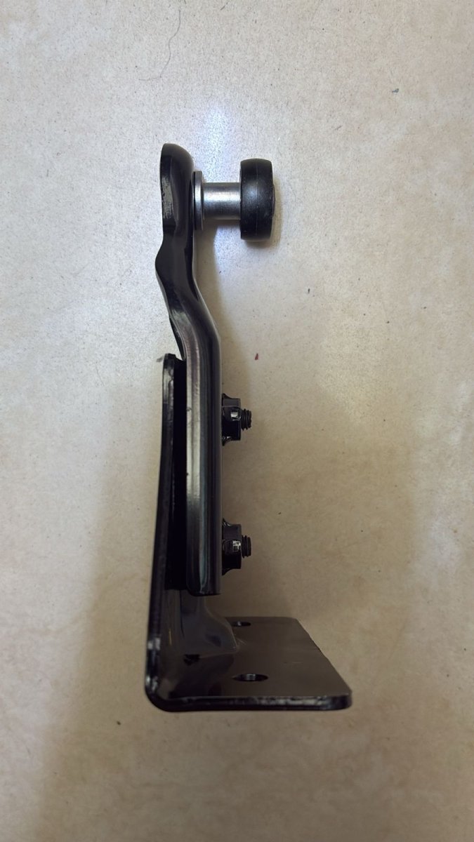 SOPORTE PUERTA RH SUPERIOR HY H1 08 - Repuestos BYC SPA - Repuestos BYC SPA - 83980 - 4H000 OR