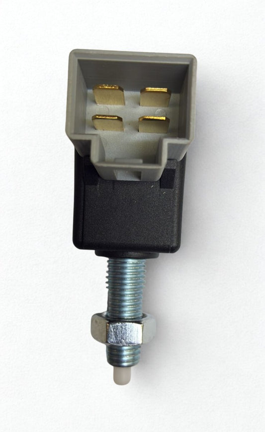 BULBO SWITCH FRENO SSY ACTYON 07 - 12 4PINES - Repuestos BYC SPA - Repuestos BYC SPA - 8571008010ALT