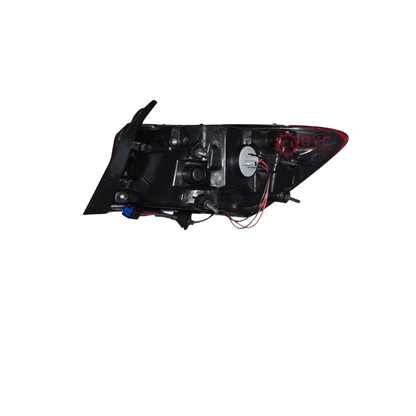 FAROL TRASERO EXTERIOR LH KIA CERATO 19> - Repuestos BYC SPA - Repuestos BYC SPA - 92401-M7000